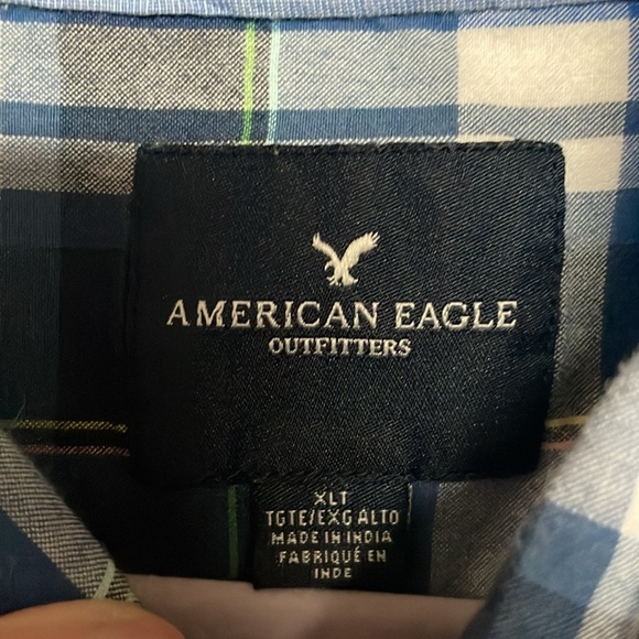 American Eagle Outfitters Navy and White Plaid Short Sleeve Lightweight Shirt - Picture 2 of 8